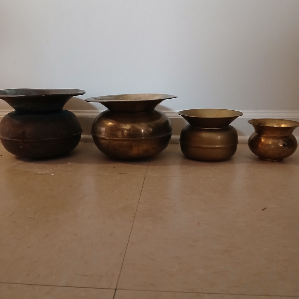Vintage Spittoon Set
